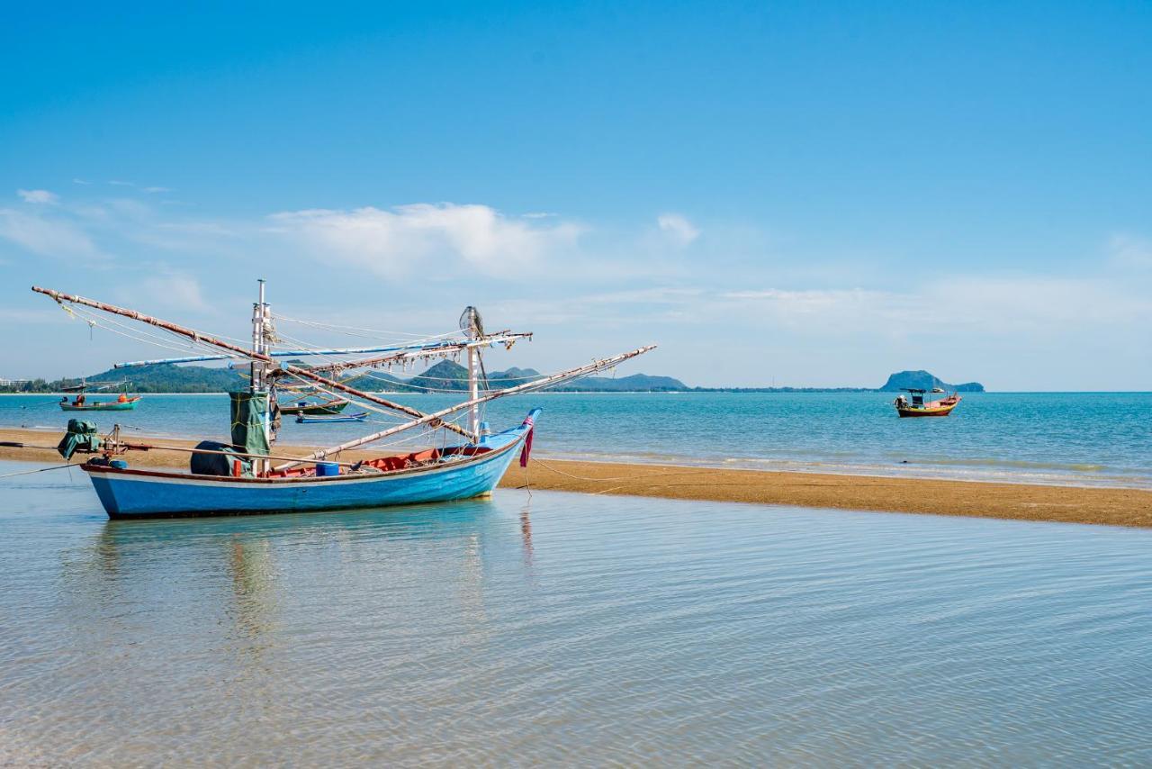 The Beach Village Resort Sam Roi Yot Exterior photo